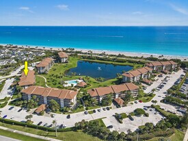 301 S Seas Dr in Jupiter, FL - Building Photo