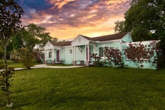 6106 Florida Ave in New Port Richey, FL - Building Photo - Building Photo