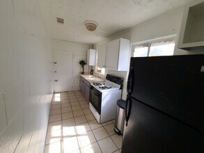 1178 Garibaldi St SW in Atlanta, GA - Building Photo - Building Photo