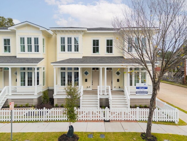 302 W 38th St in Savannah, GA - Building Photo - Building Photo