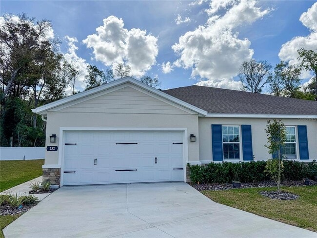 232 Voltaire Dr in Spring Hill, FL - Building Photo - Building Photo