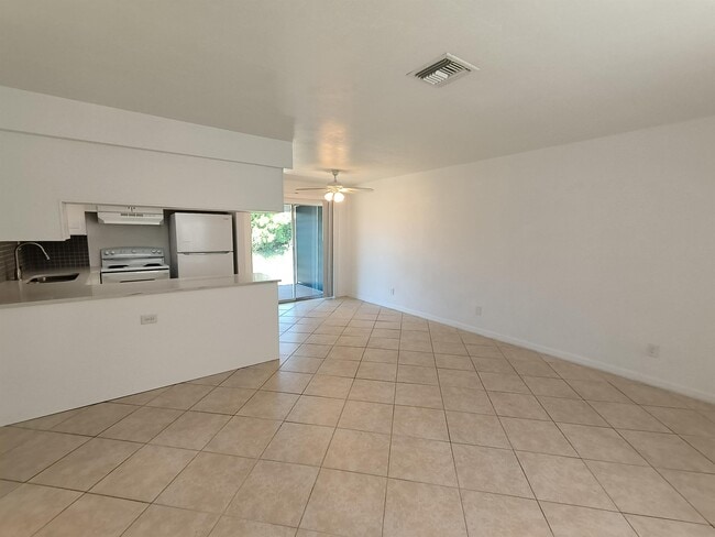13426 Pine Needle Ln in Ft. Myers, FL - Building Photo - Building Photo