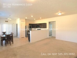 30 Dos Hermanas Ct in Los Lunas, NM - Building Photo - Building Photo