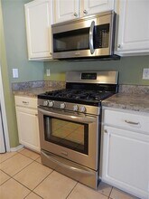 5869 Meadowpark Pl in Lithia, FL - Building Photo - Building Photo