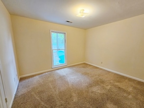 1421 Bogart St in Greensboro, NC - Foto de edificio - Building Photo