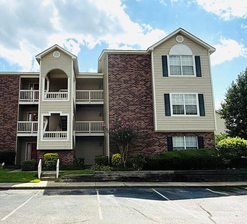 2709 Preston Woods Ln in Fayetteville, NC - Building Photo