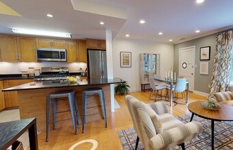 250 Independence Dr in Boston College, MA - Building Photo - Building Photo