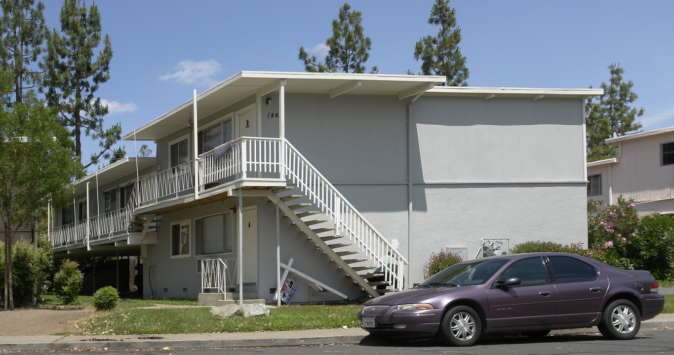 1443 Marclair Dr in Concord, CA - Building Photo