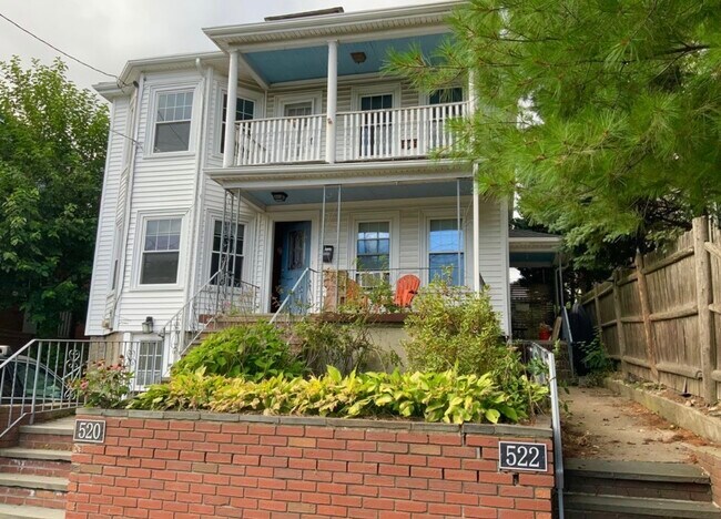 522 Mount Auburn St, Unit 520 #1