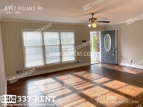 8342 Holmes Rd in Kansas City, MO - Building Photo - Building Photo