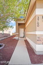 3760 Loma Jacinto in El Paso, TX - Building Photo - Building Photo