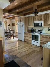 14 Bear Point Rd in Meredith, NH - Building Photo - Building Photo