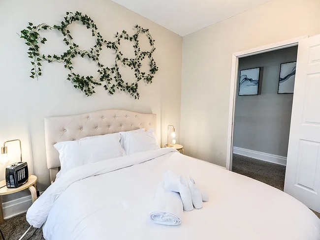 2106 Pogue Ave in Cincinnati, OH - Building Photo - Building Photo