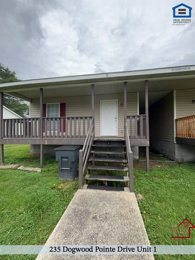 235 Dogwood Pointe Dr