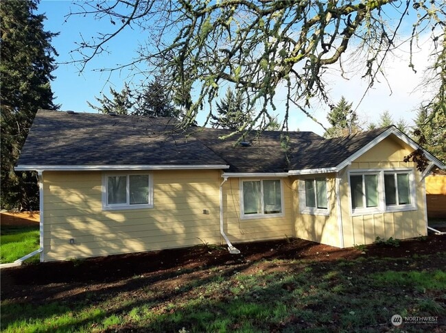 property at 9510 Farwest Dr SW