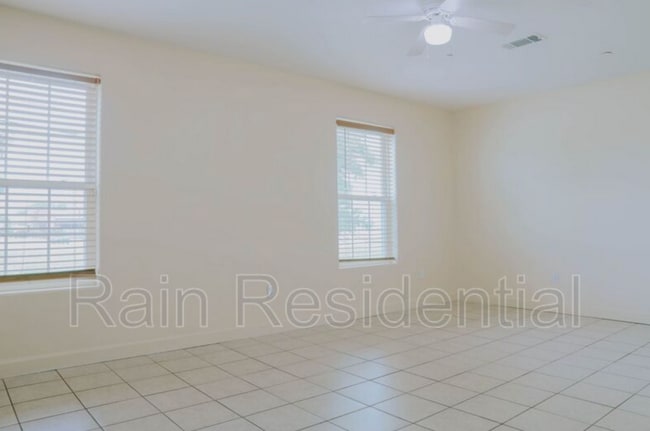 656 Water St in Biloxi, MS - Building Photo - Building Photo