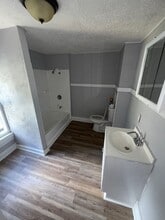 411 Stanley St in Rockford, IL - Building Photo - Building Photo