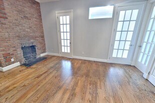 232 W 14th St, Unit 4A in New York, NY - Building Photo