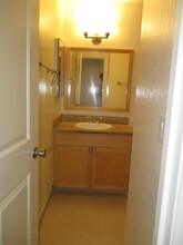 1085 Murrieta Boulevard, Unit 224 in Livermore, CA - Foto de edificio - Building Photo