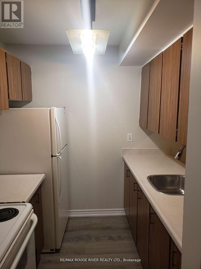 70 East St in Sault Ste Marie, ON - Building Photo - Building Photo