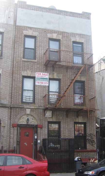 2144 Cortelyou Rd in Brooklyn, NY - Building Photo