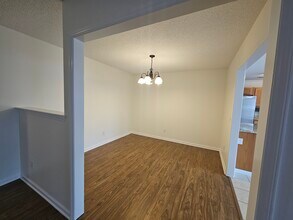 1503 Flushing Dr in Wilmington, NC - Foto de edificio - Building Photo