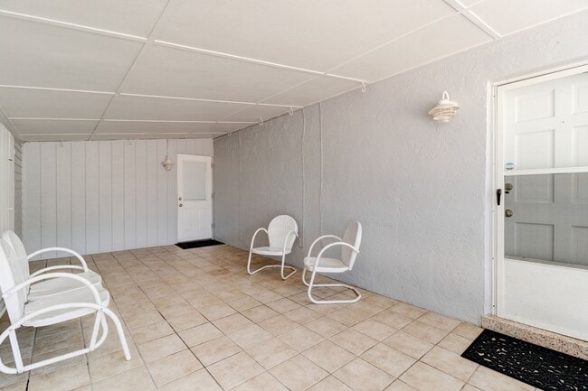 210 Lynnhurst Dr in Ormond Beach, FL - Building Photo - Building Photo