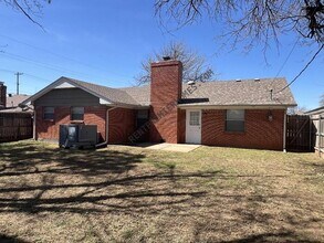 10904 N Linn Ave in Oklahoma City, OK - Building Photo - Building Photo
