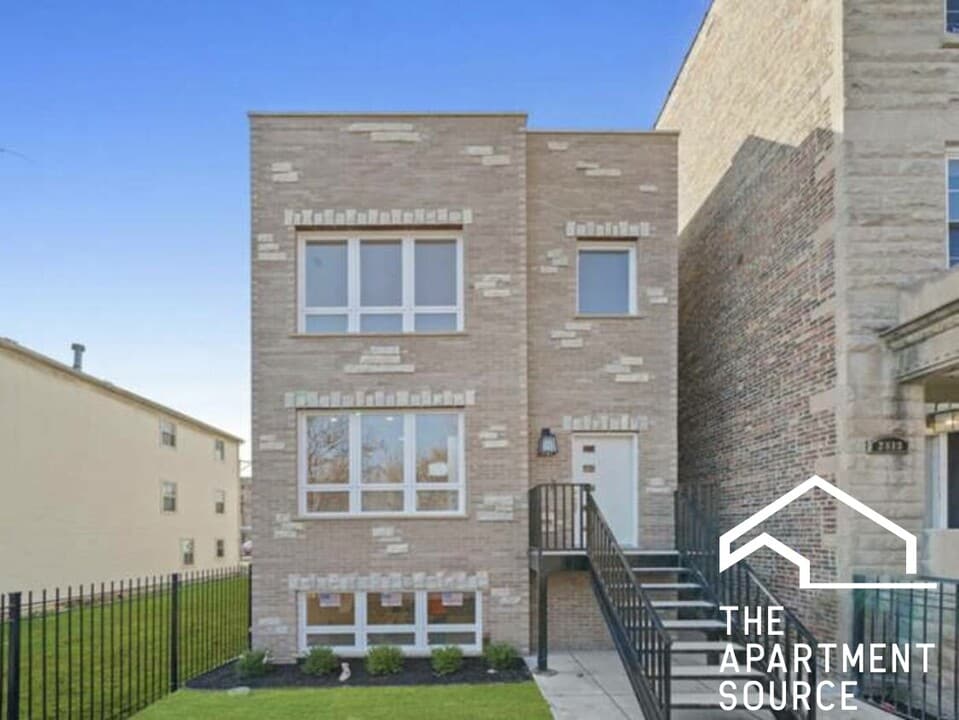 2811 W Jackson Blvd, Unit 3 in Chicago, IL - Foto de edificio