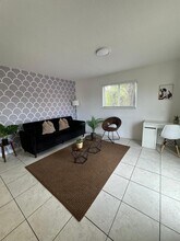 328 NW 12th Ave in Miami, FL - Building Photo - Building Photo