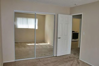 Country Club Apartments in Upland, CA - Building Photo - Interior Photo