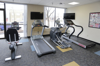 New Boston Square in Minneapolis, MN - Foto de edificio - Interior Photo