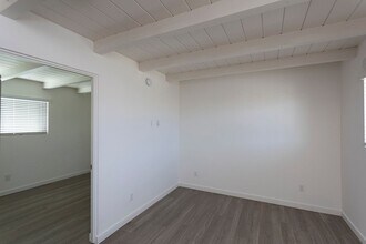 5163 Long Branch Ave in San Diego, CA - Building Photo - Building Photo