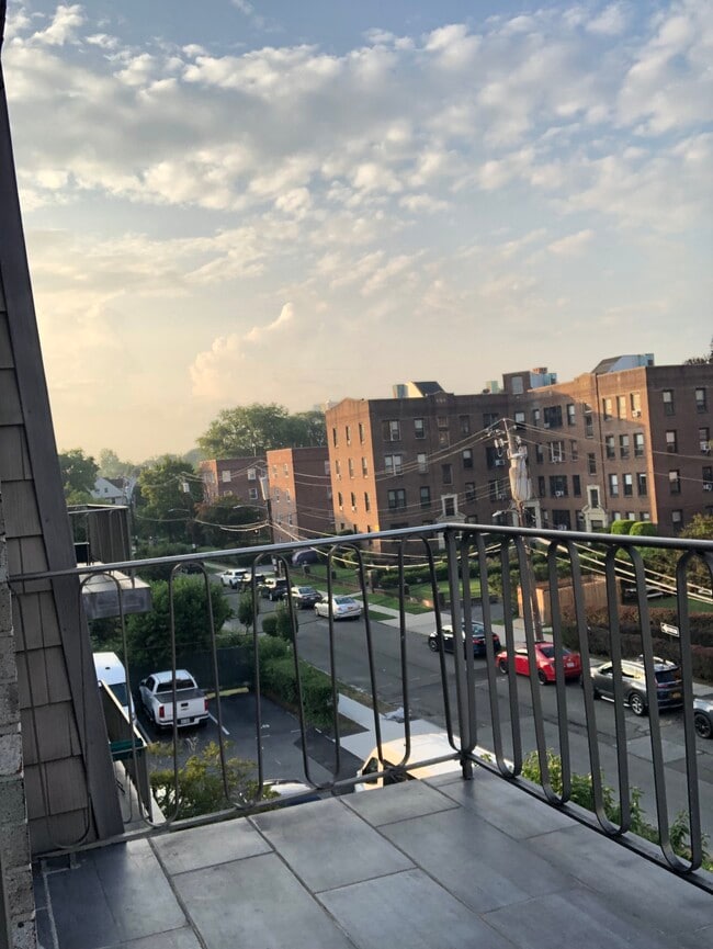 26 Circuit Rd, Unit 4th