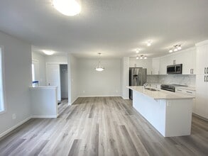 1417-1148 148 Ave NW in Calgary, AB - Building Photo - Building Photo