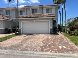 2302 Center Stone Ln in Riviera Beach, FL - Building Photo