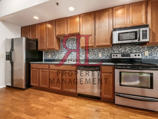 221 N Front St in Columbus, OH - Building Photo - Building Photo