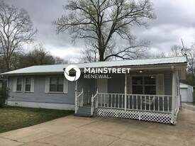 2121 Mississippi Ave in Hueytown, AL - Building Photo