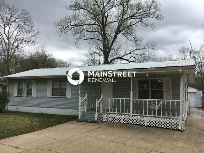 property at 2121 Mississippi Ave