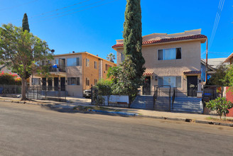 6 Units in Harvard Heights in Los Angeles, CA - Foto de edificio - Other