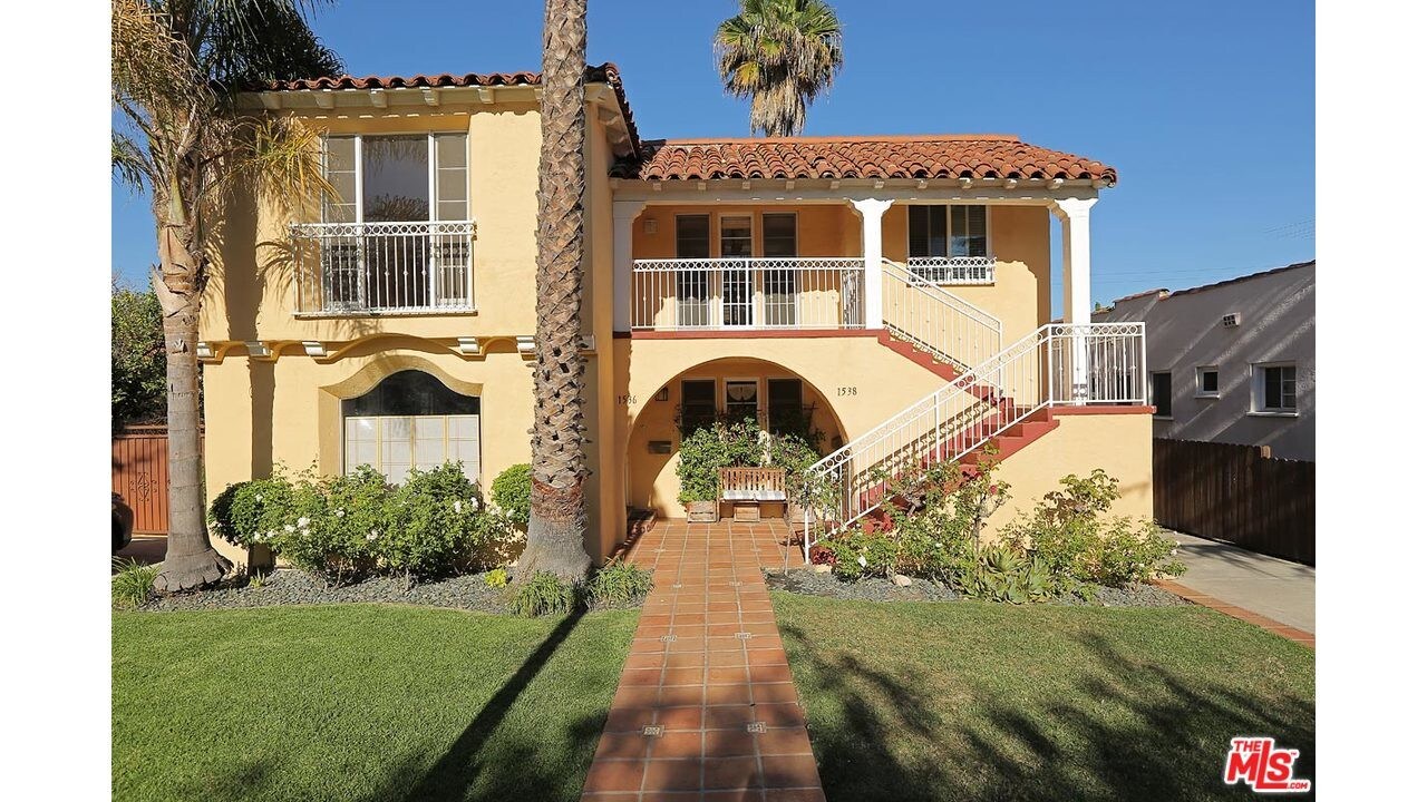 1538 S Durango Ave in Los Angeles, CA - Building Photo