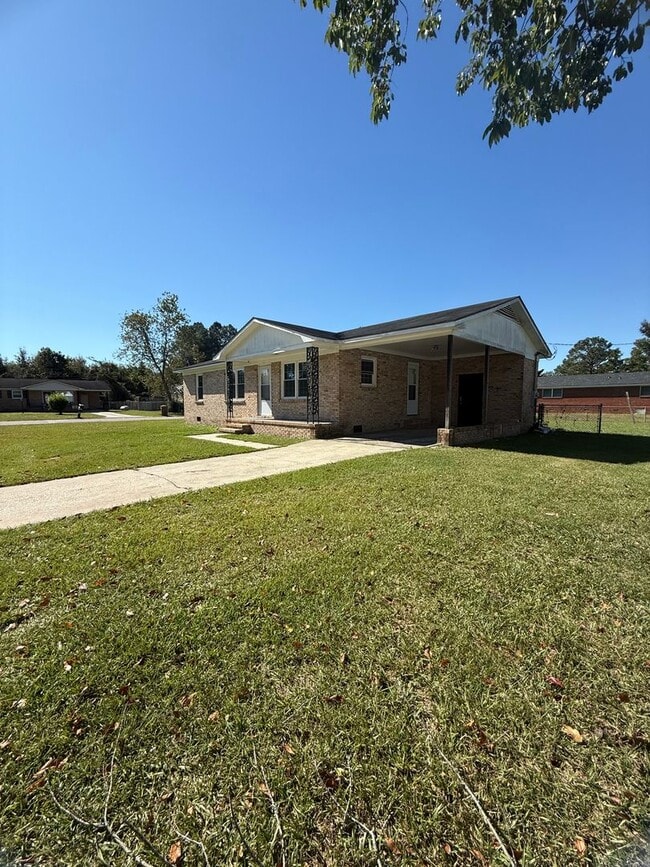 1125 E Candy Ln in Florence, SC - Building Photo - Building Photo