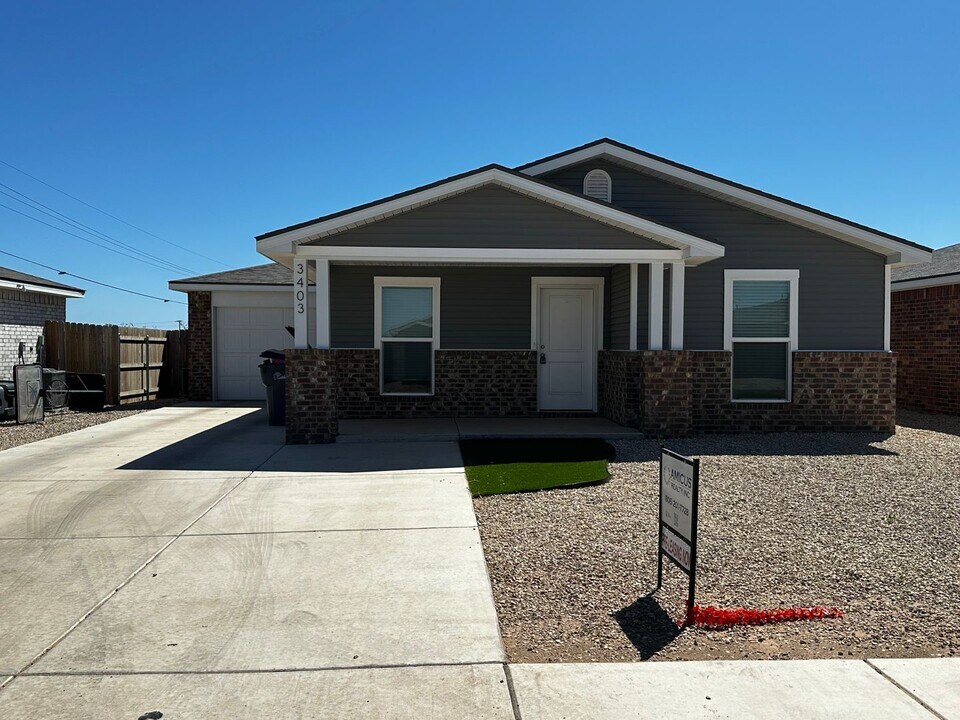 3403 Tiffin Ave in Lubbock, TX - Building Photo