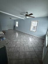 328 Heath St in Rockford, IL - Foto de edificio - Building Photo