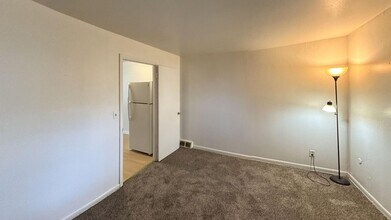 2122 Granite St in Philadelphia, PA - Building Photo - Building Photo