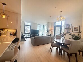 32 Traveler St, Unit 609 in Boston, MA - Building Photo - Building Photo