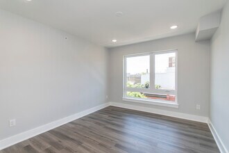 2532 Amber St, Unit A in Philadelphia, PA - Building Photo - Building Photo