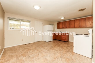 6712 Hubbard Dr in Dayton, OH - Building Photo - Building Photo