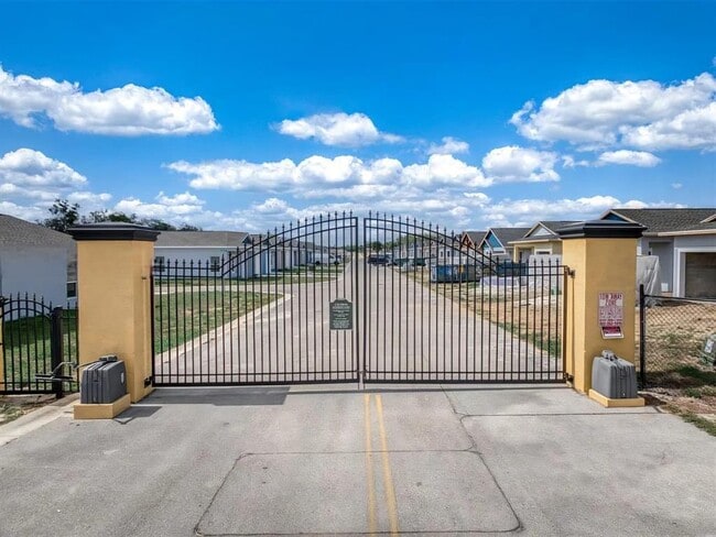 1450 Las Villas Blvd in Sebring, FL - Building Photo - Building Photo