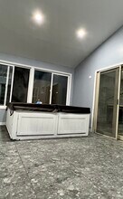 11405 Central Dr W in Carmel, IN - Foto de edificio - Building Photo